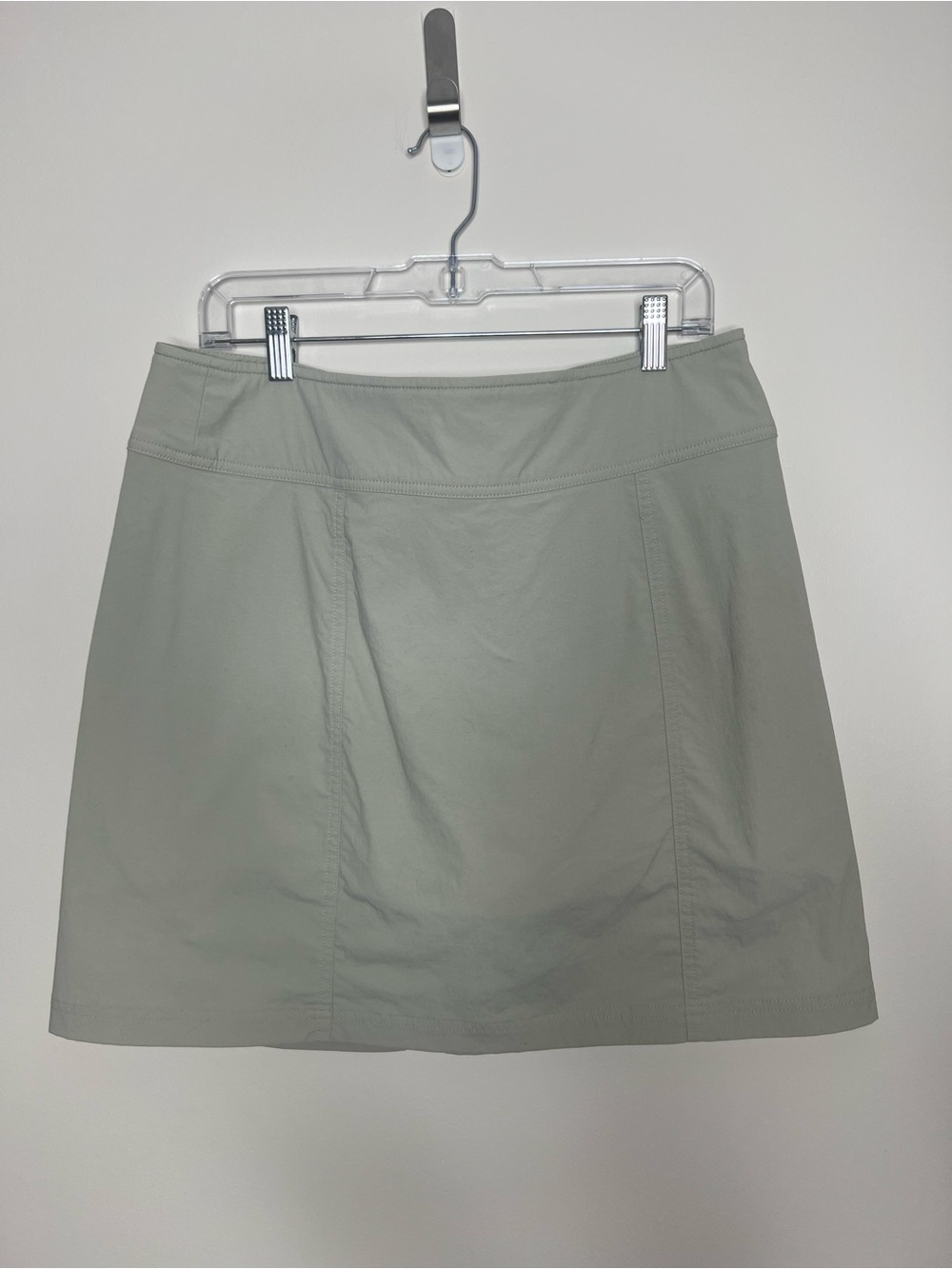 Royal Robbins Skirt Skort Womens Size 12  Khaki Tan Outdoor Tennis 19" Outdoor